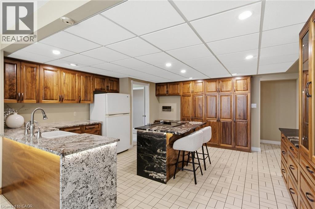 527 Anndale Court, Waterloo, Ontario  N2K 2R1 - Photo 15 - 40859077
