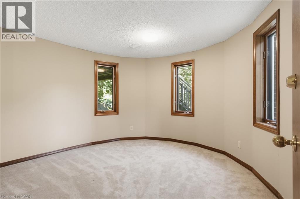 527 Anndale Court, Waterloo, Ontario  N2K 2R1 - Photo 31 - 40859077