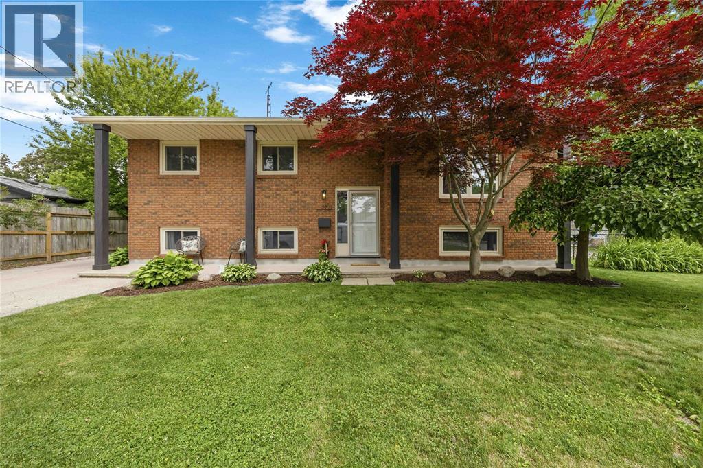 2722 John STREET Sarnia Ontario Canada N0N1C0 2