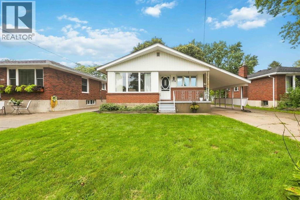 714 Victoria AVENUE, Point Edward, Ontario