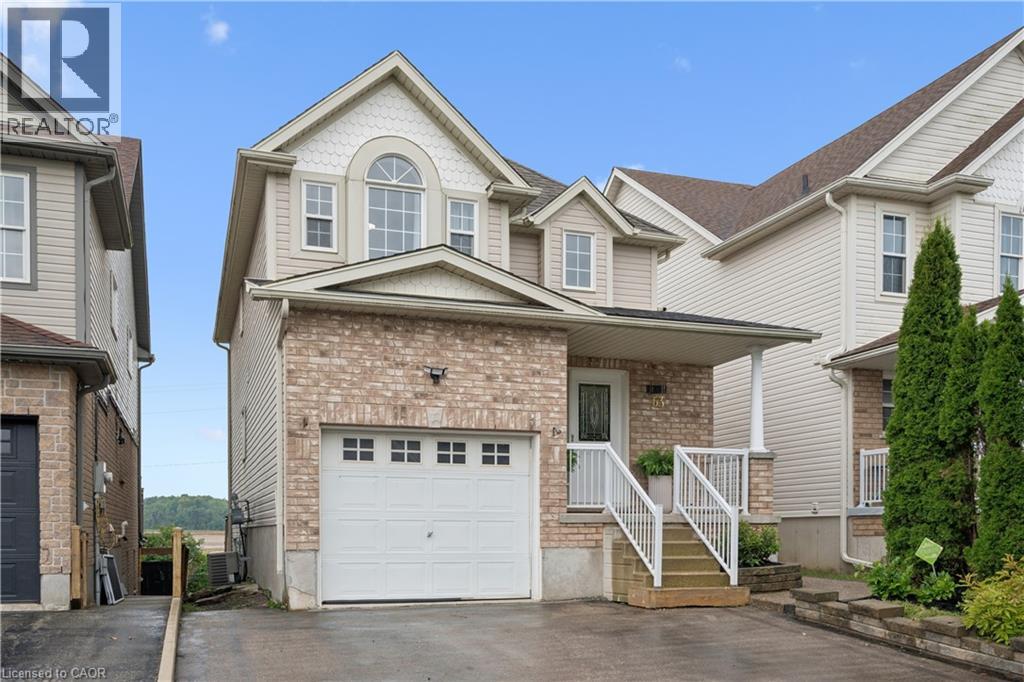 63 Red Clover Crescent, Kitchener, Ontario  N2E 4G8 - Photo 2 - 40862999