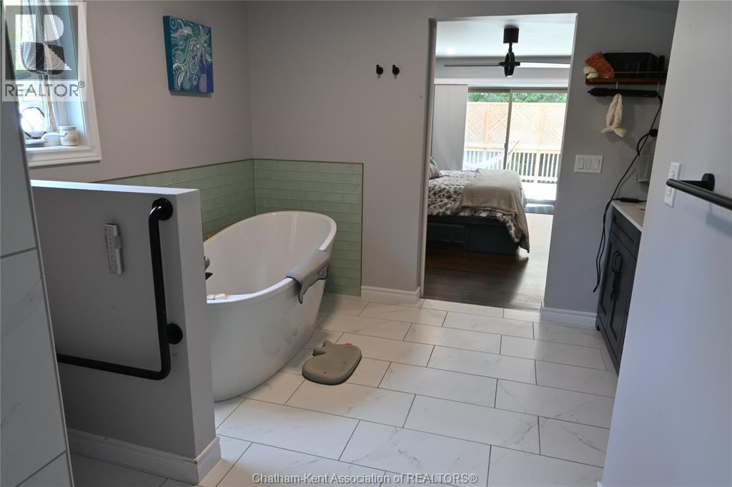 5 Parkside Crescent, Ridgetown, Ontario  N0P 2C0 - Photo 10 - 26022433