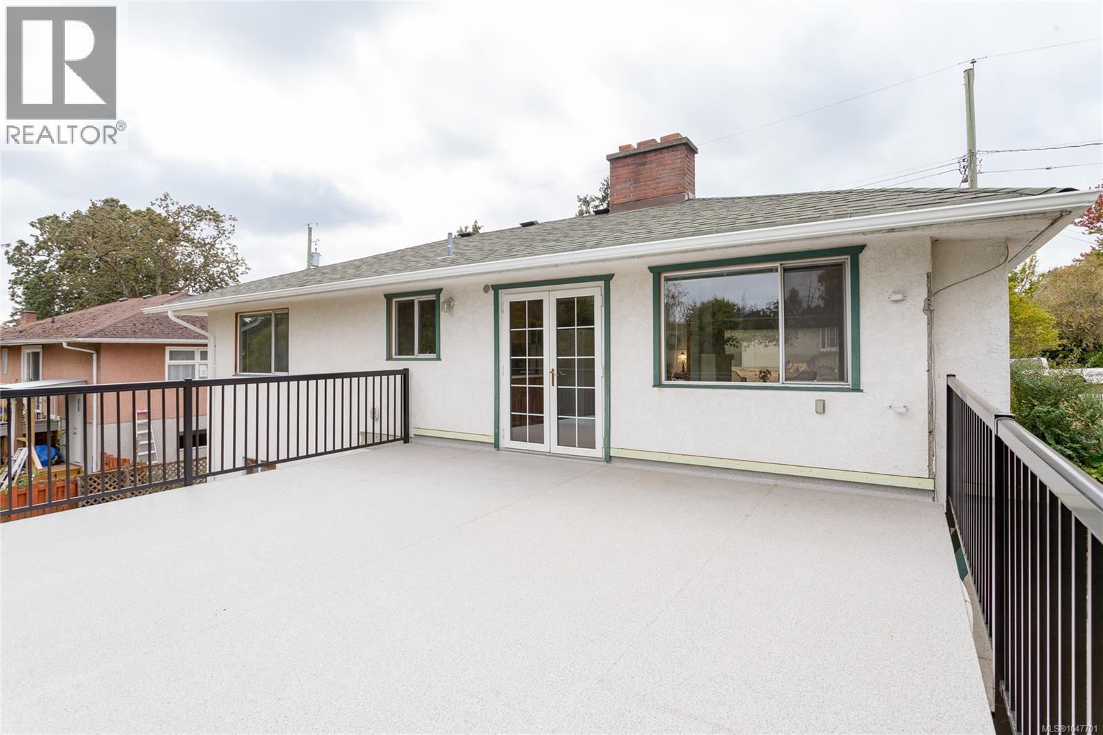 4141 Hawkes Ave, Saanich, British Columbia  V8Z 3Y9 - Photo 19 - 1047701