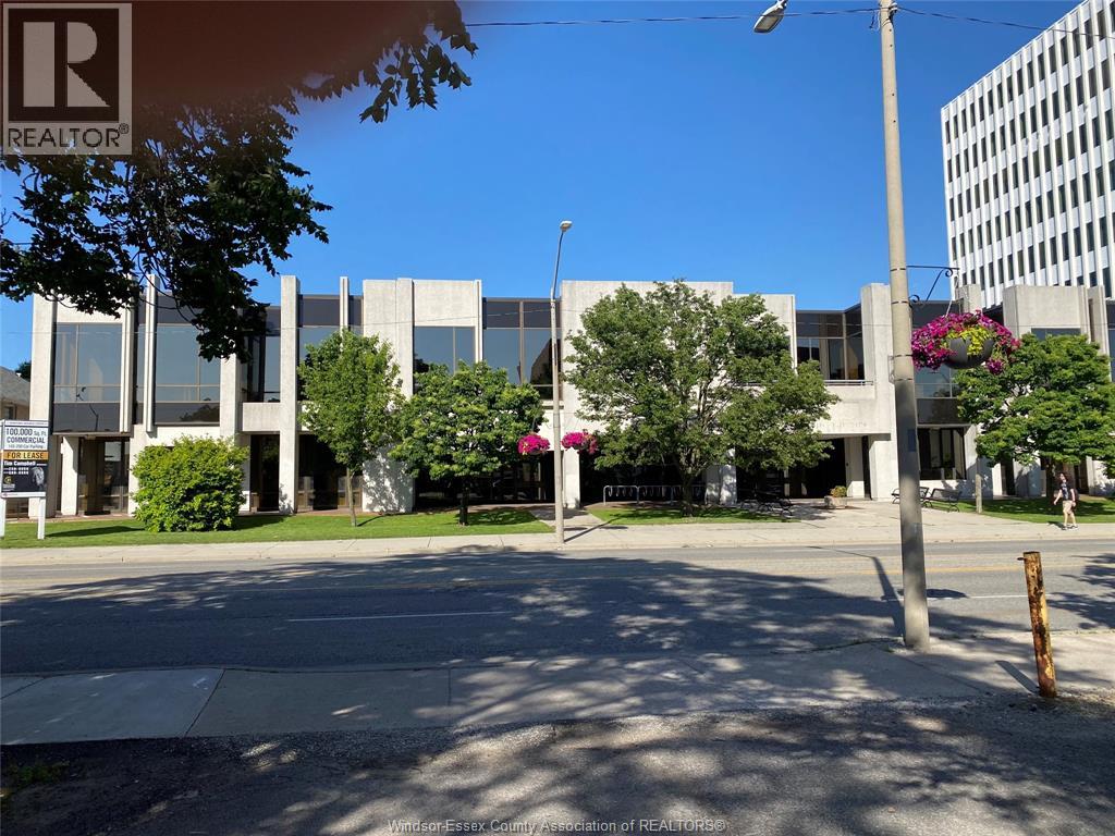 MLS# 26022467: 850 OUELLETTE AVENUE Unit# MAIN, Windsor, Canada