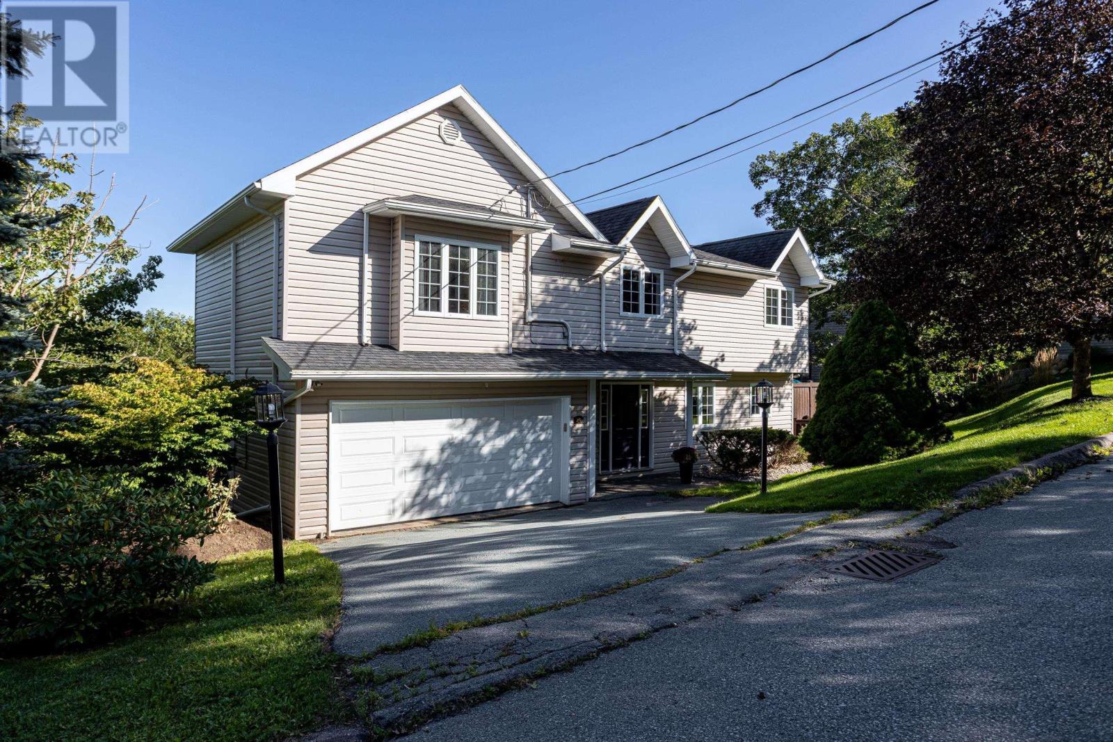 24 Bridgeview Drive, Halifax, Nova Scotia  B3P 2M4 - Photo 1 - 202623195