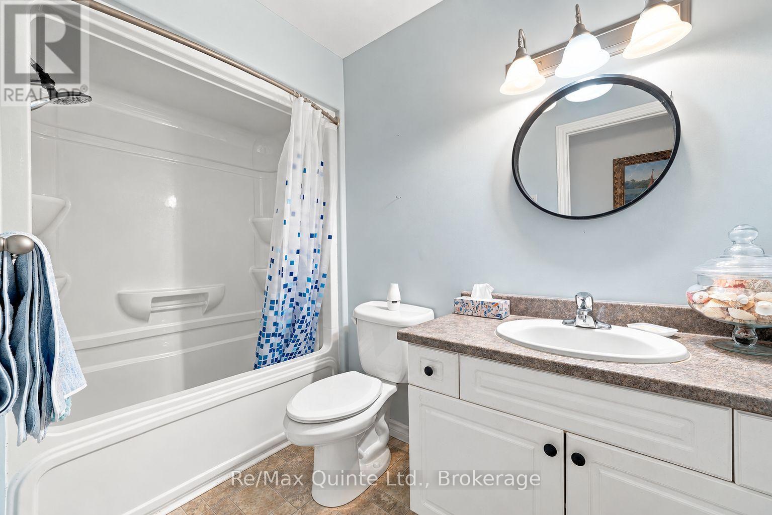 3a - 37 Lakebreeze Court, Prince Edward County, Ontario  K0K 3L0 - Photo 14 - X13779362