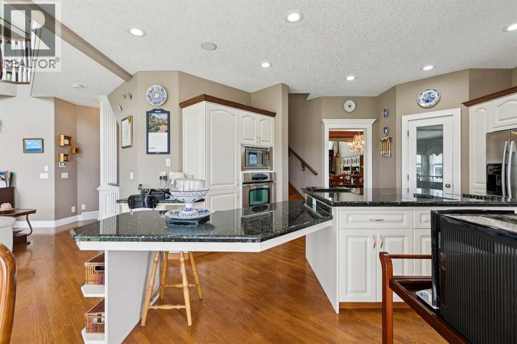 85 Mt Douglas Circle SE, Calgary, Alberta  T2Z 3P3 - Photo 8 - A2328886