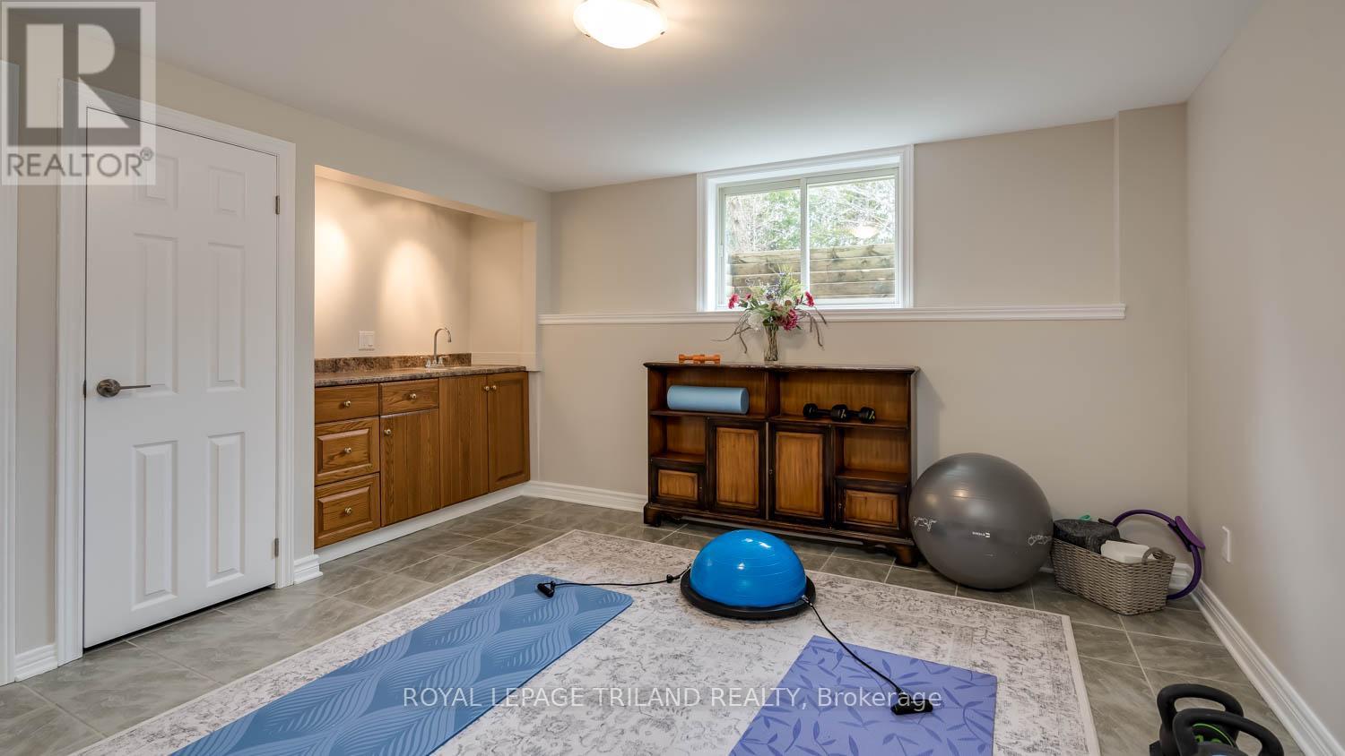 2416 Sunningdale Road W, London North, Ontario  N6H 5L2 - Photo 27 - X13779360
