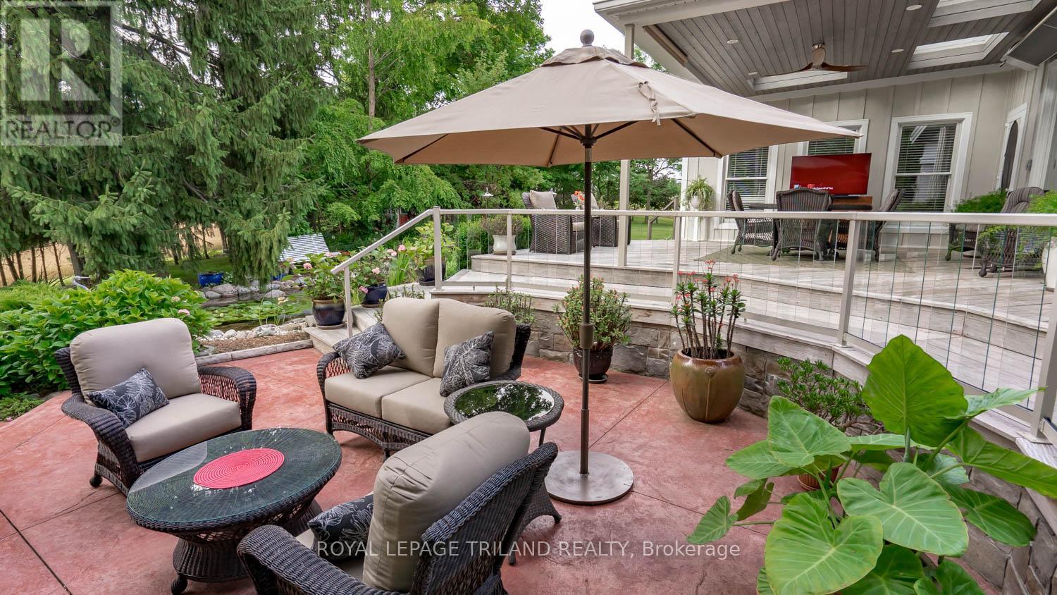 2416 Sunningdale Road W, London North, Ontario  N6H 5L2 - Photo 37 - X13779360