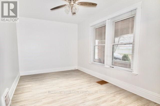 429 Burbrook Place, London East, Ontario  N5W 4B5 - Photo 5 - X13779462
