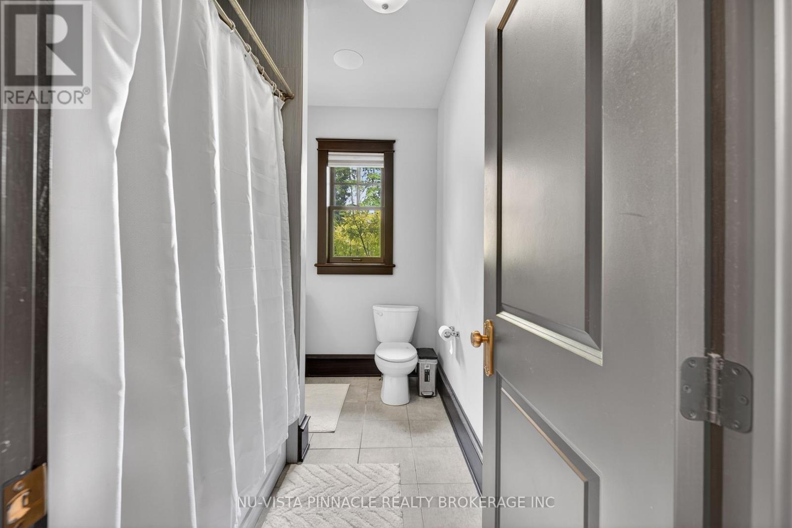 9082 Ferne Drive, Strathroy-Caradoc, Ontario  N0L 1W0 - Photo 29 - X13779510