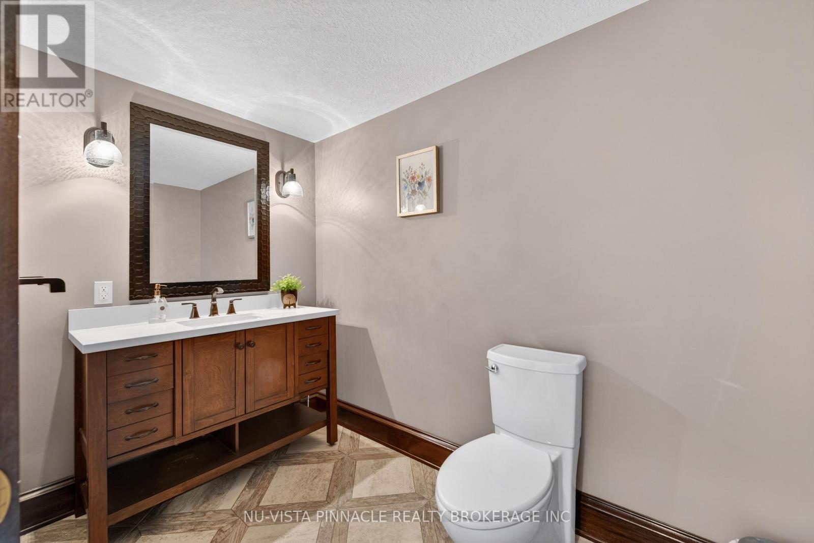 9082 Ferne Drive, Strathroy-Caradoc, Ontario  N0L 1W0 - Photo 40 - X13779510