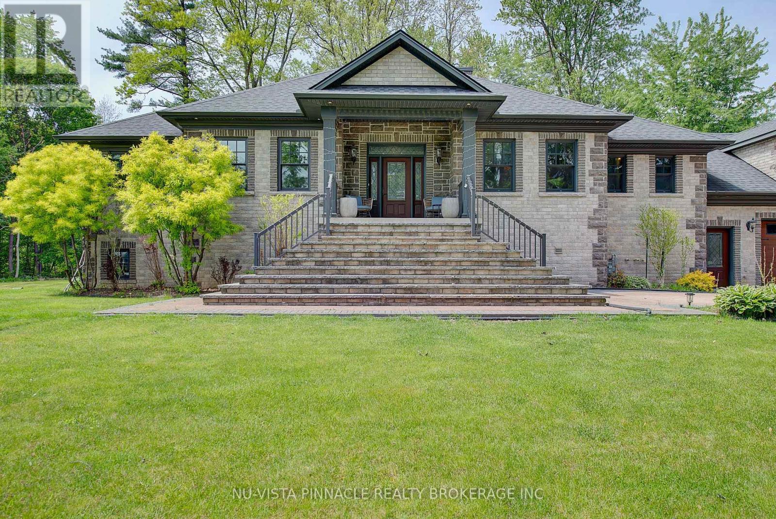 9082 Ferne Drive, Strathroy-Caradoc, Ontario  N0L 1W0 - Photo 6 - X13779510