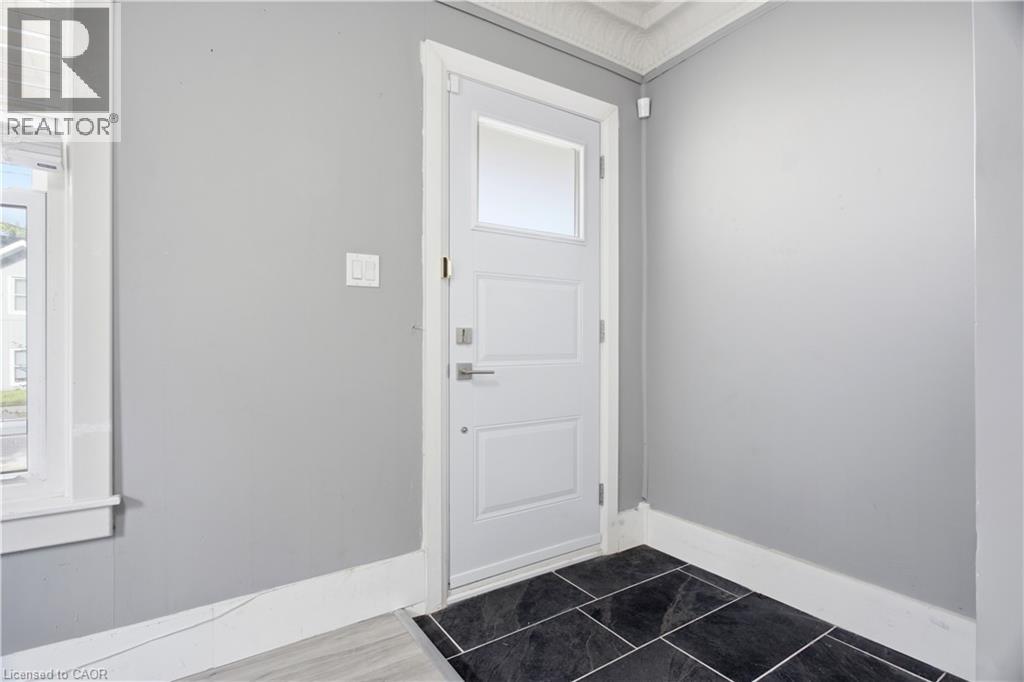 1108 Queenston Road, Cambridge, Ontario  N3H 3K9 - Photo 4 - 40859538