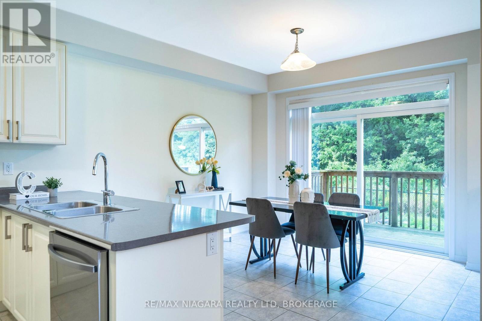 8707 Chickory Trail, Niagara Falls (Brown), Ontario L2H 3S4 - Photo 20 - X13779474