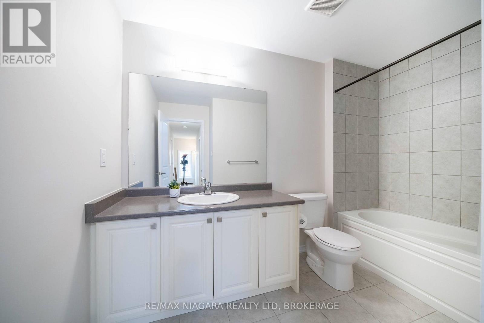 8707 Chickory Trail, Niagara Falls (Brown), Ontario L2H 3S4 - Photo 35 - X13779474
