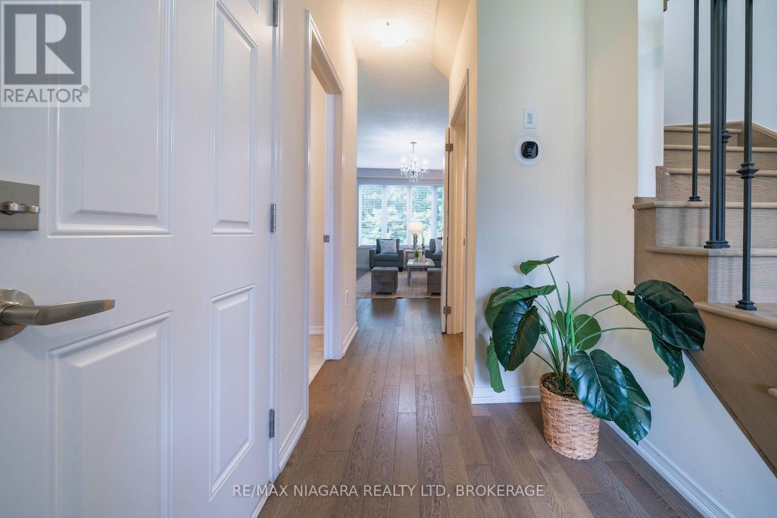 8707 Chickory Trail, Niagara Falls (Brown), Ontario L2H 3S4 - Photo 7 - X13779474