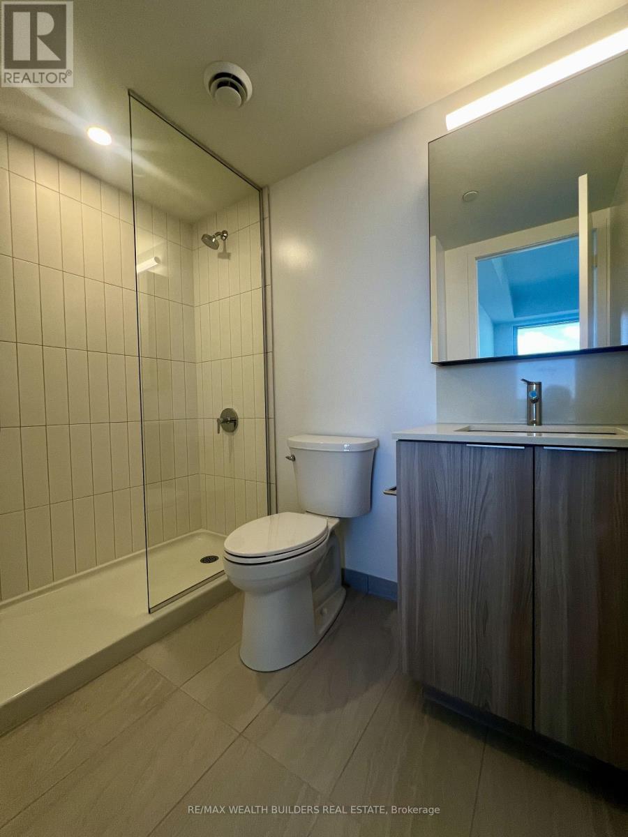 2205 - 15 David Salomon Drive, Toronto, Ontario  M3C 1E7 - Photo 17 - C13779348