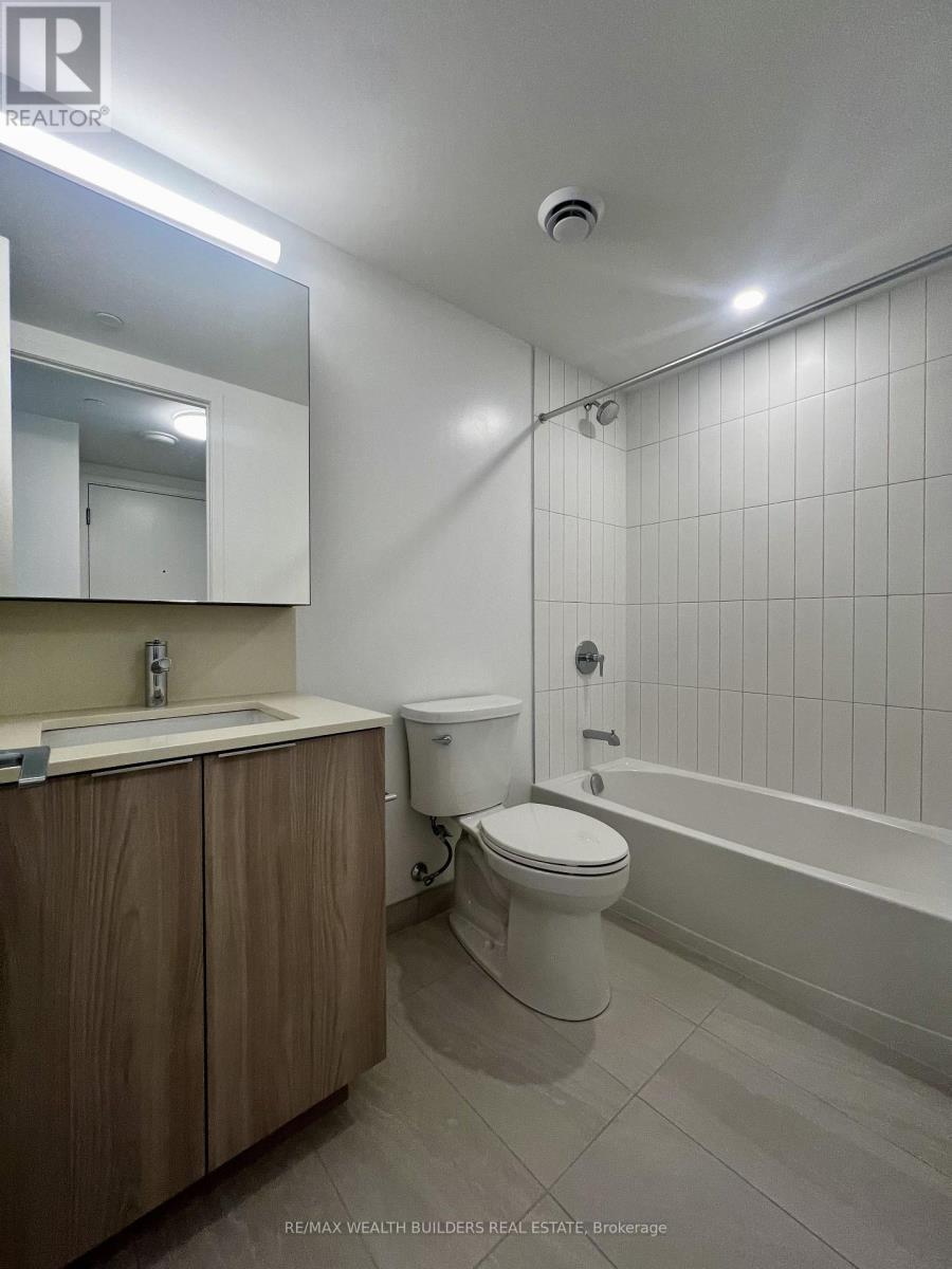 2205 - 15 David Salomon Drive, Toronto, Ontario  M3C 1E7 - Photo 6 - C13779348