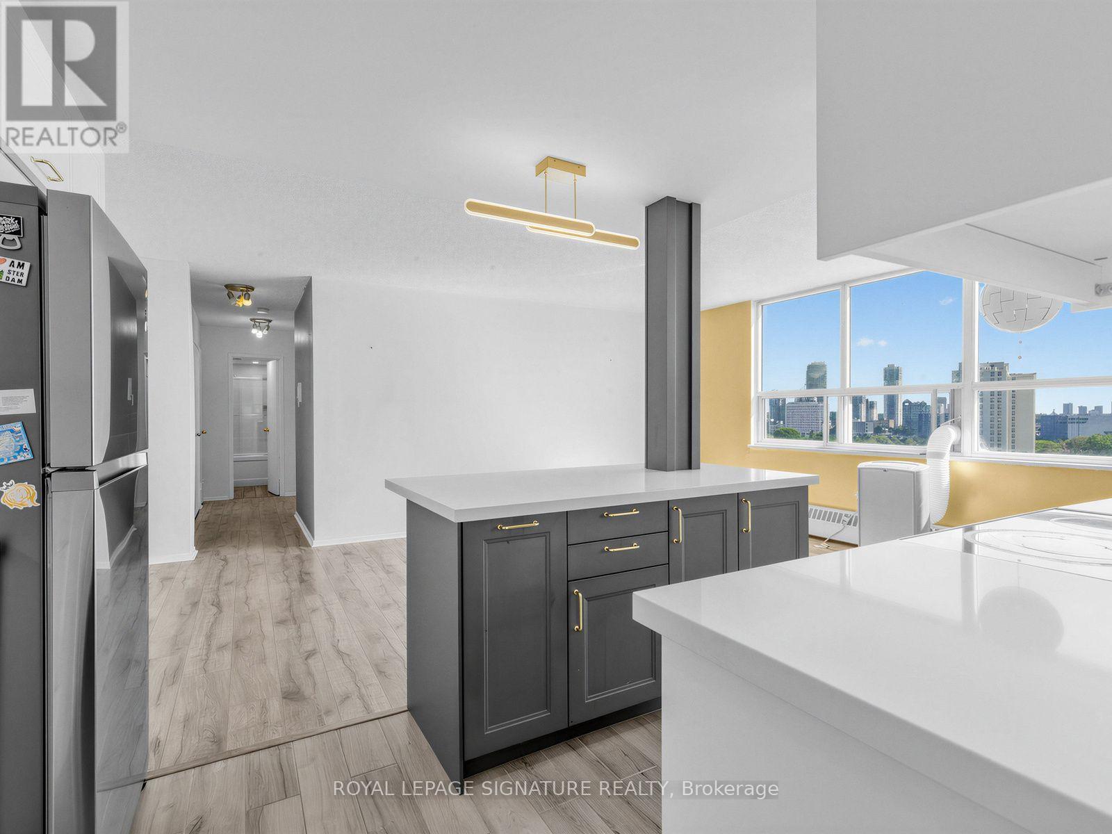 1703 - 5 Parkway Forest Drive, Toronto, Ontario  M2J 1L2 - Photo 12 - C13779358