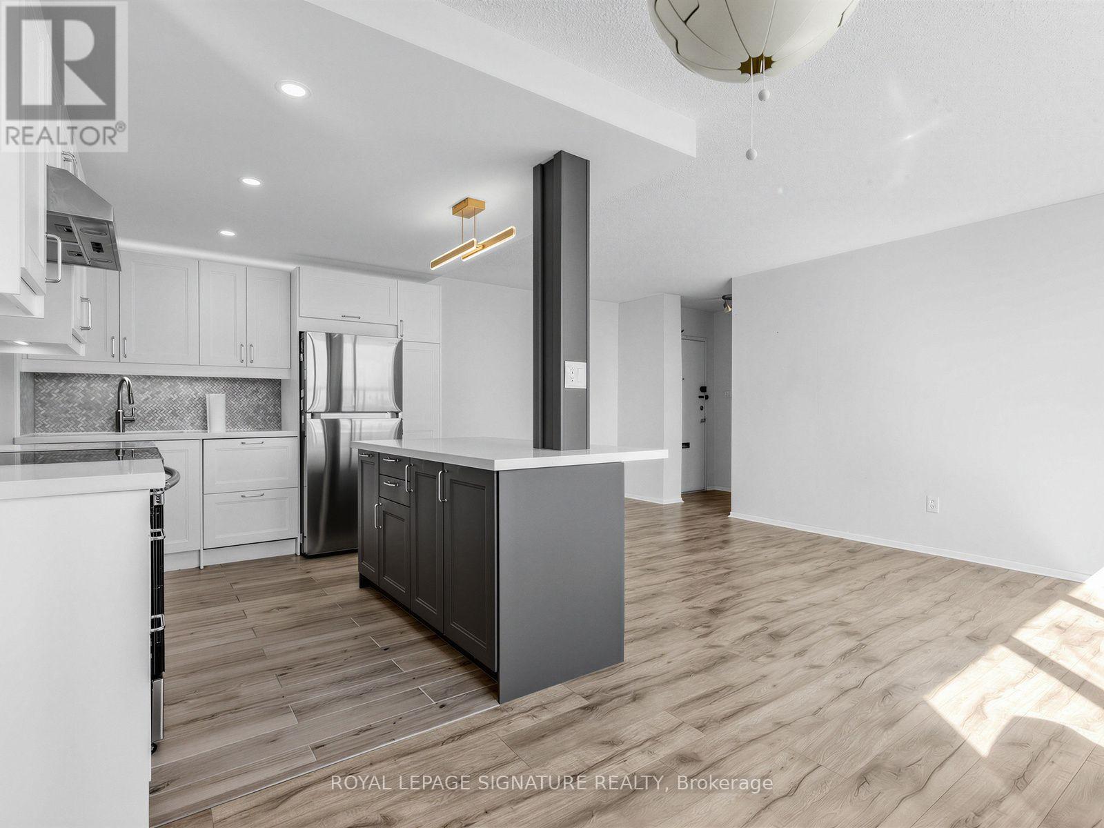 1703 - 5 Parkway Forest Drive, Toronto, Ontario  M2J 1L2 - Photo 7 - C13779358