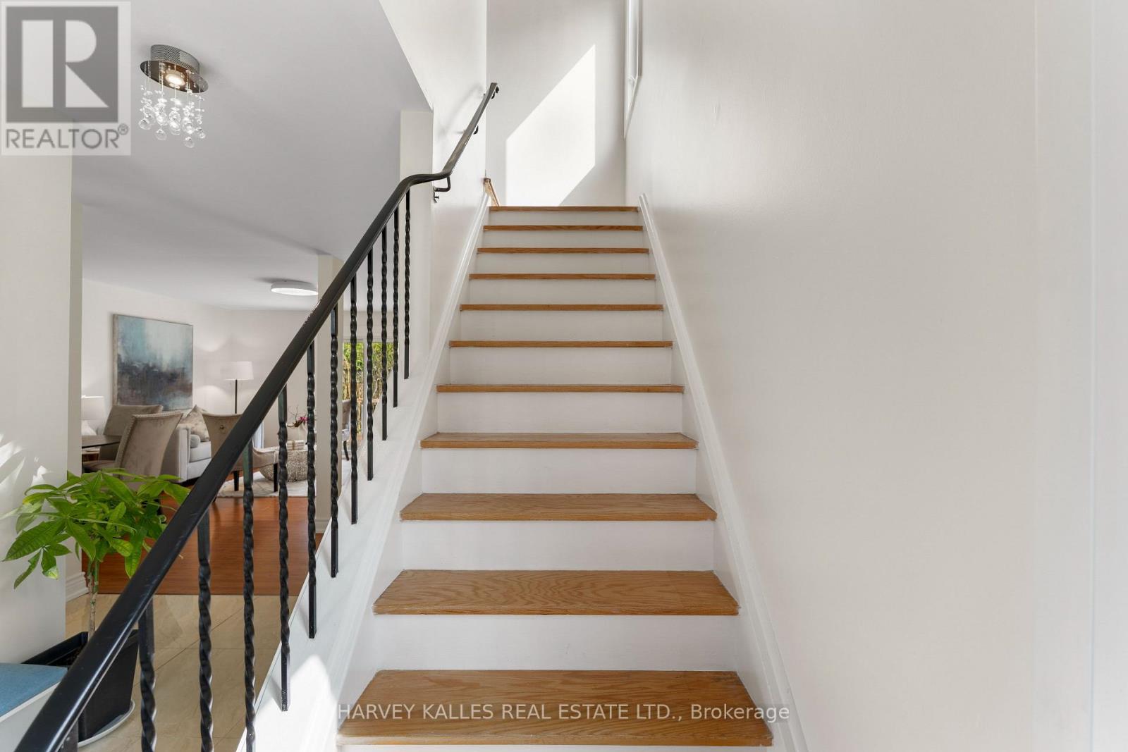 225 Hollyberry Trail, Toronto, Ontario  M2H 2P3 - Photo 36 - C13779480