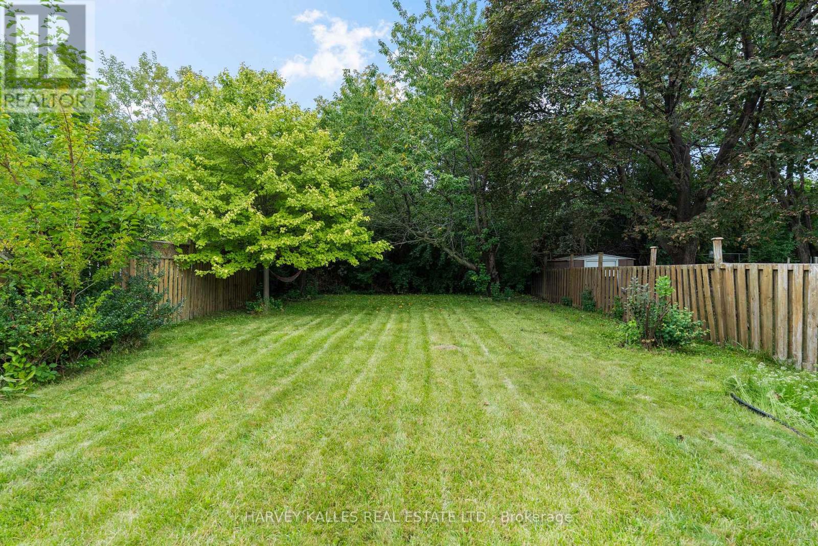 225 Hollyberry Trail, Toronto, Ontario  M2H 2P3 - Photo 47 - C13779480