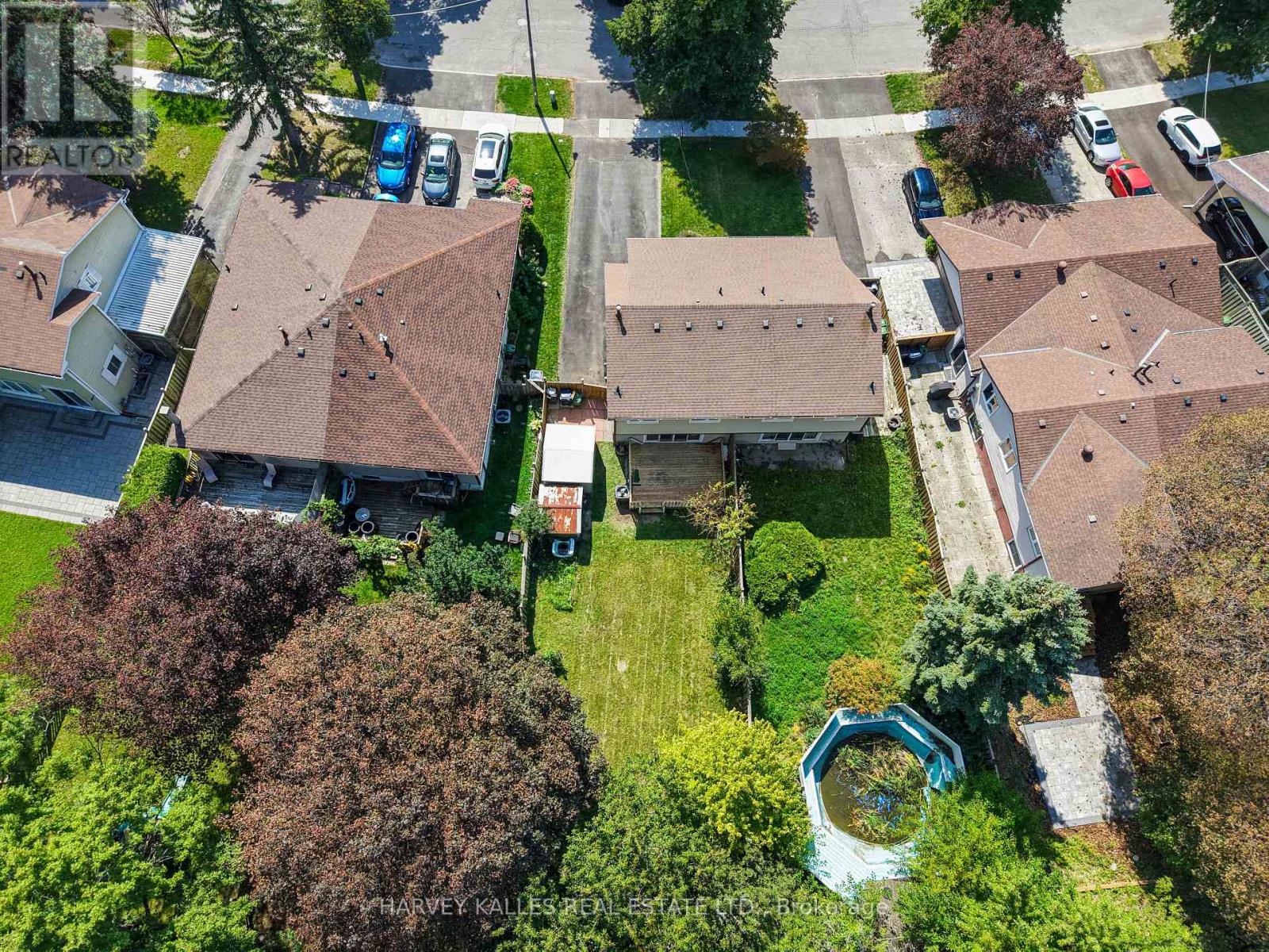 225 Hollyberry Trail, Toronto, Ontario  M2H 2P3 - Photo 8 - C13779480
