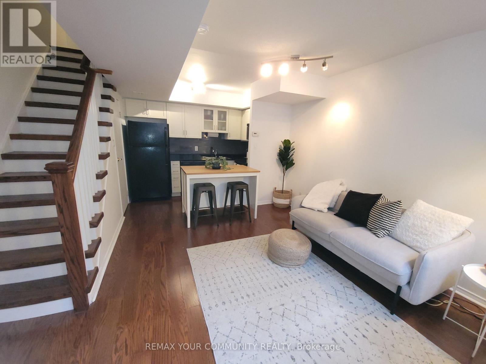 732 - 42 WESTERN BATTERY ROAD, Toronto, Ontario