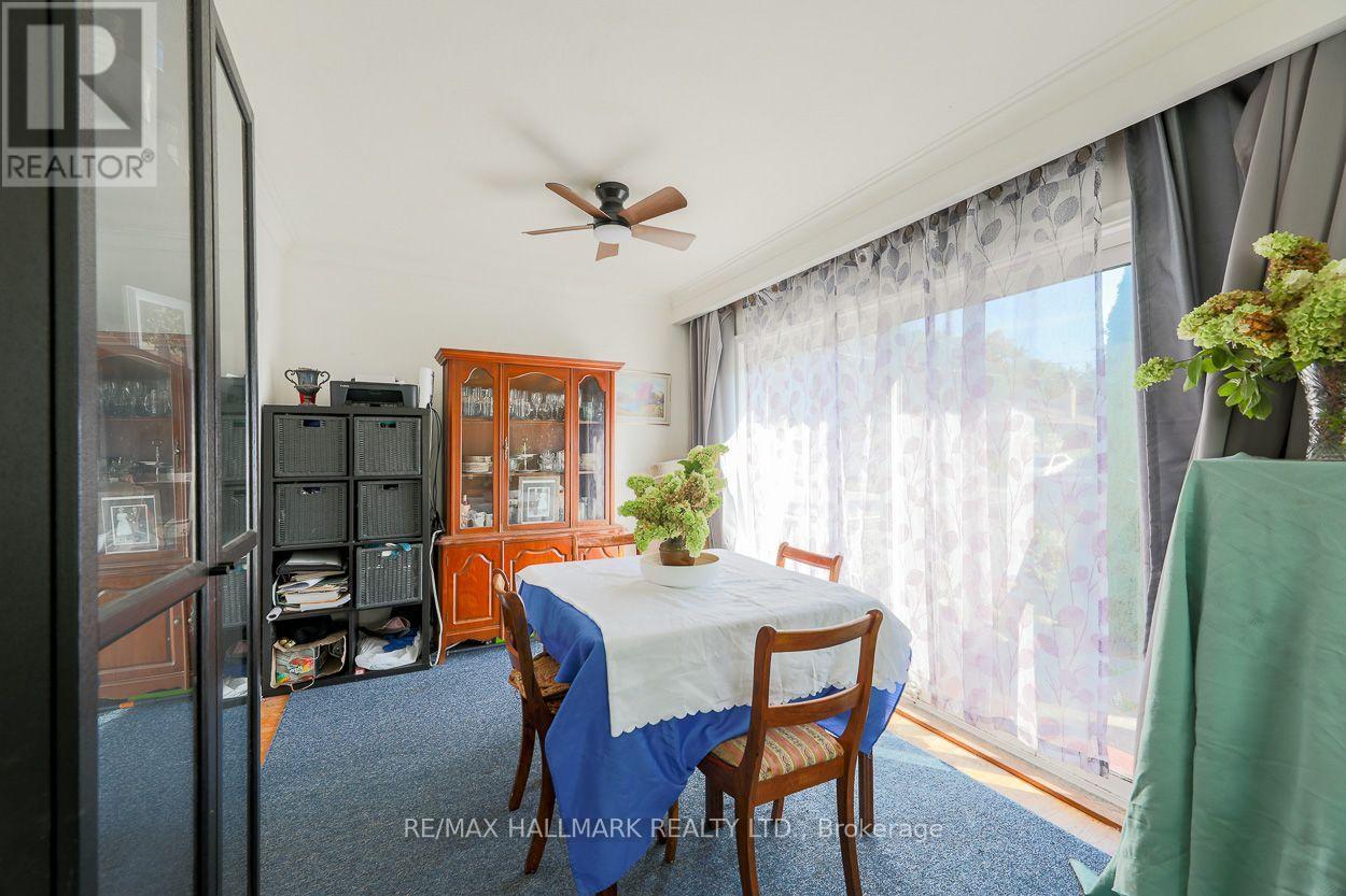 28 Fermoy Road, Toronto, Ontario  M1M 3J4 - Photo 11 - E13779502