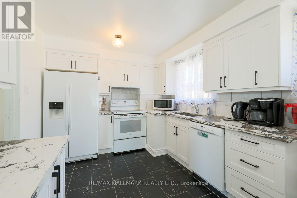 28 Fermoy Road, Toronto, Ontario  M1M 3J4 - Photo 15 - E13779502