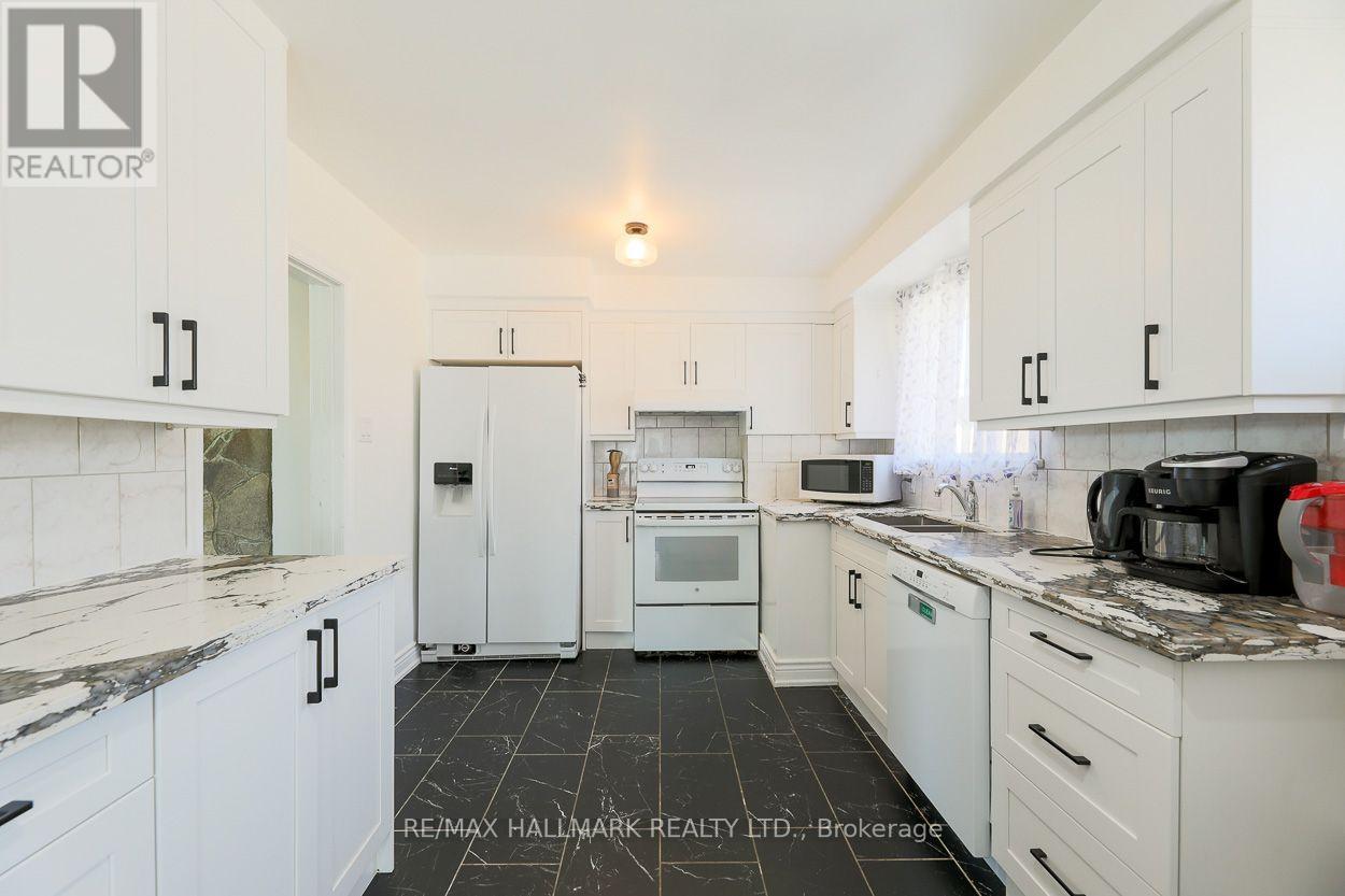 28 Fermoy Road, Toronto, Ontario  M1M 3J4 - Photo 16 - E13779502