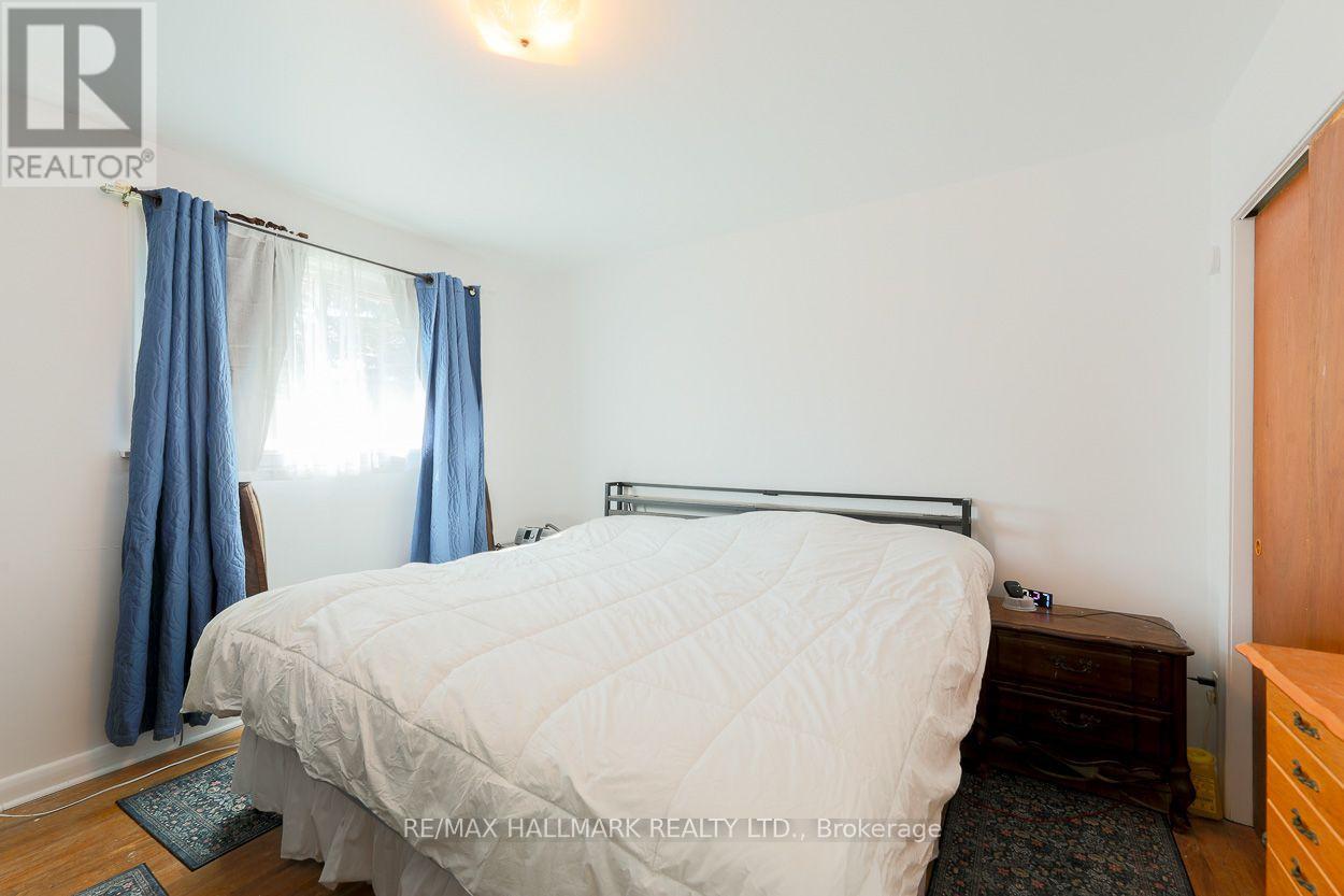 28 Fermoy Road, Toronto, Ontario  M1M 3J4 - Photo 17 - E13779502