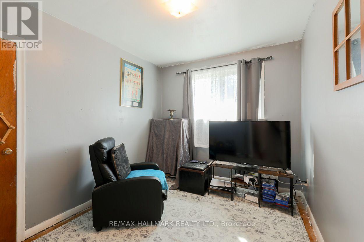 28 Fermoy Road, Toronto, Ontario  M1M 3J4 - Photo 19 - E13779502