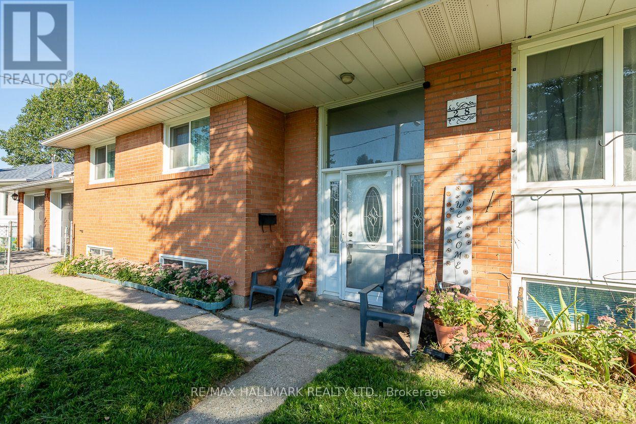 28 Fermoy Road, Toronto, Ontario  M1M 3J4 - Photo 3 - E13779502