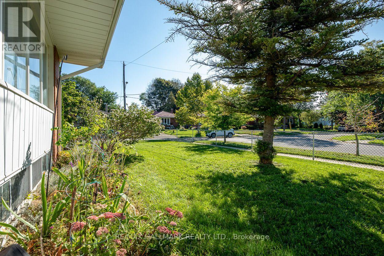 28 Fermoy Road, Toronto, Ontario  M1M 3J4 - Photo 34 - E13779502