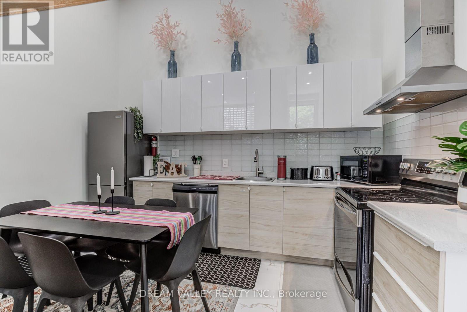 160 Byng Avenue, Toronto, Ontario  M1L 3P2 - Photo 10 - E13779514