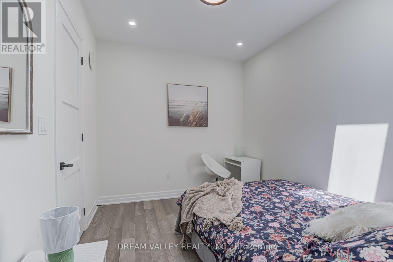 160 Byng Avenue, Toronto, Ontario  M1L 3P2 - Photo 30 - E13779514