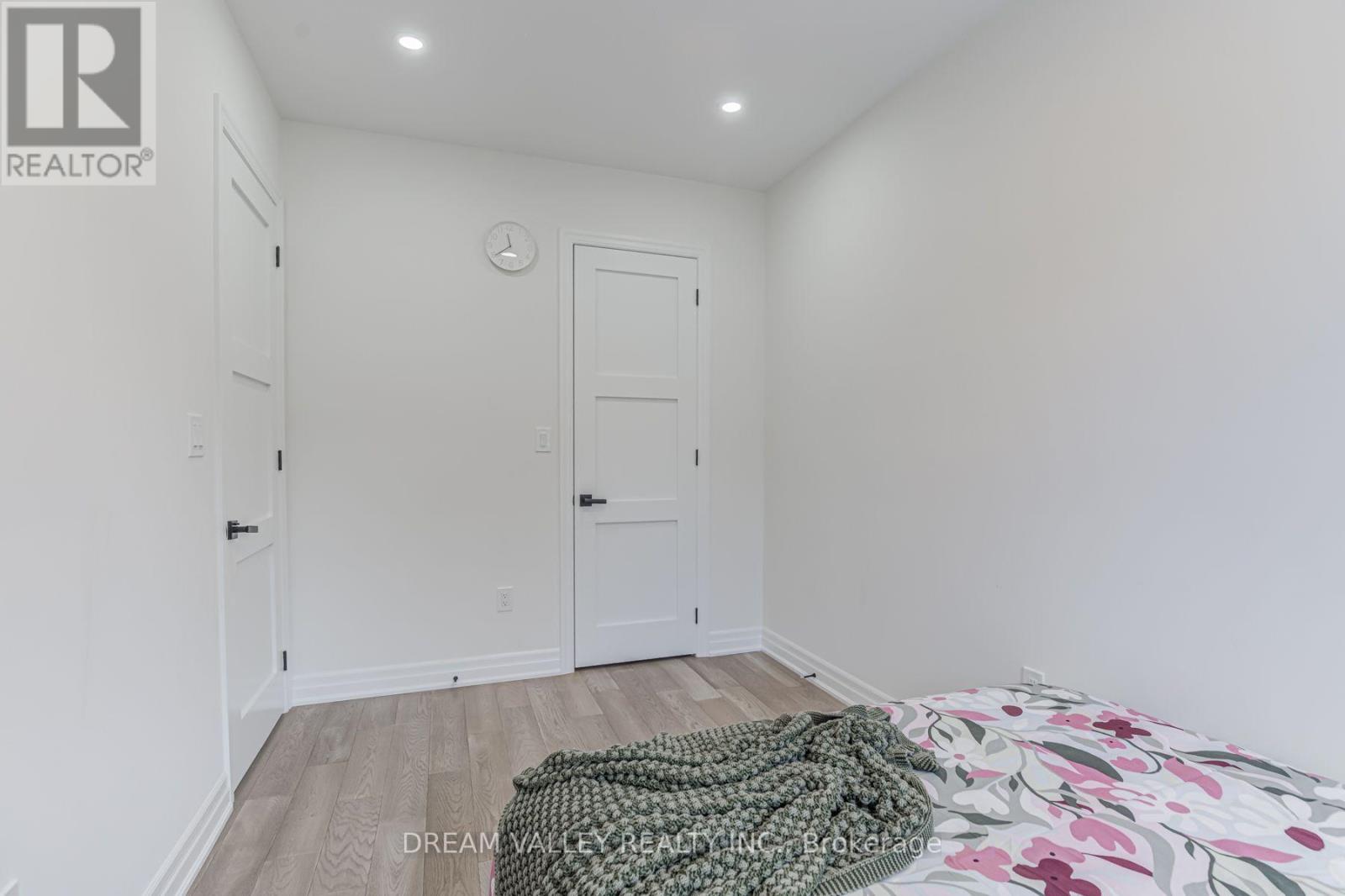 160 Byng Avenue, Toronto, Ontario  M1L 3P2 - Photo 32 - E13779514