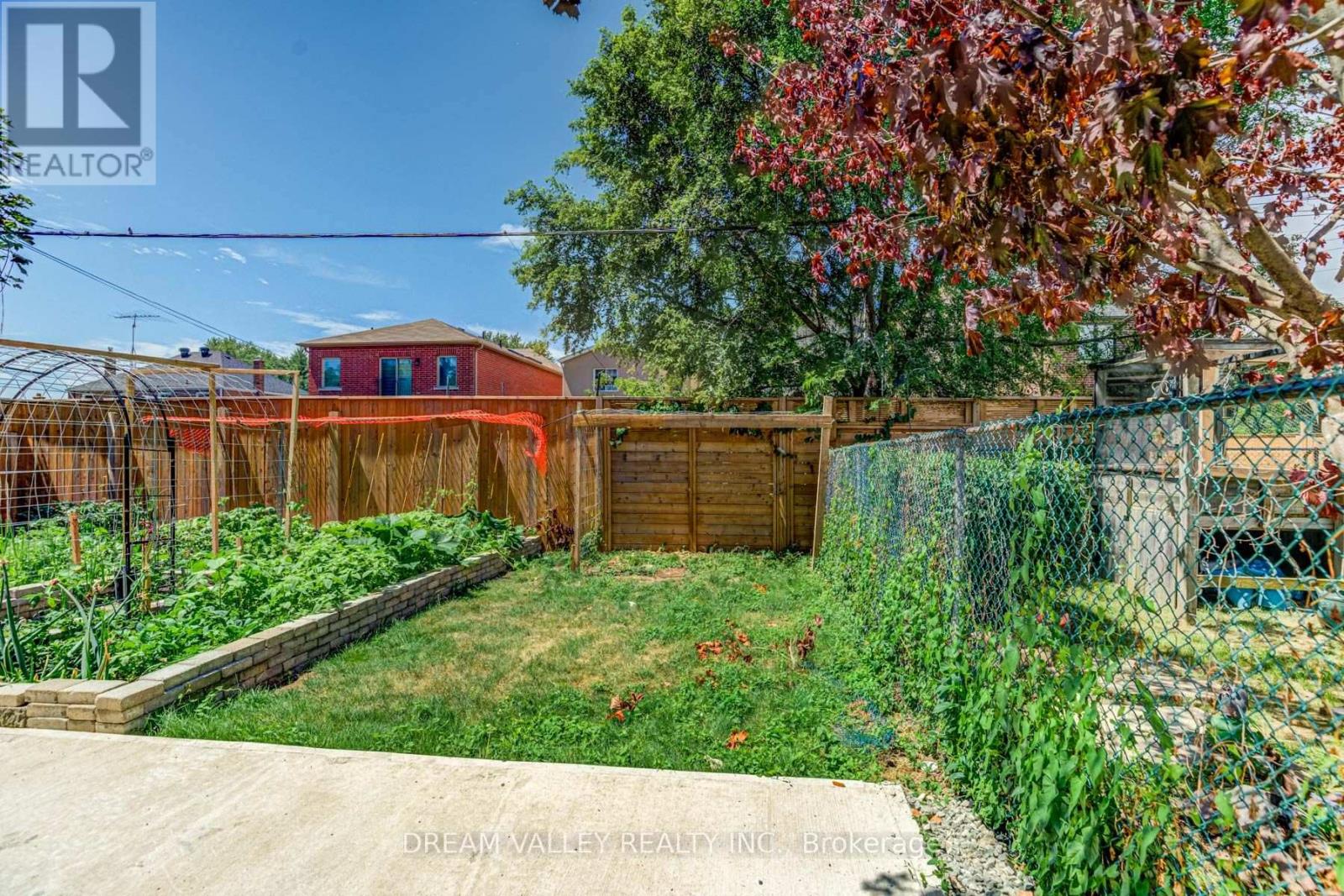 160 Byng Avenue, Toronto, Ontario  M1L 3P2 - Photo 37 - E13779514