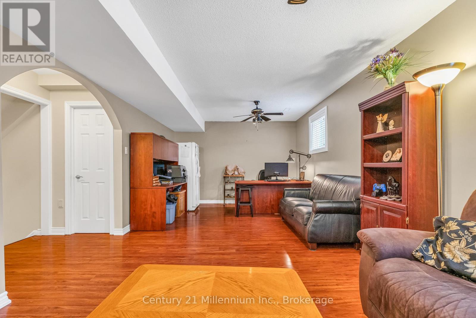 Drive - 43 Stoddart Drive, Aurora, Ontario  L4G 2G2 - Photo 24 - N13779390