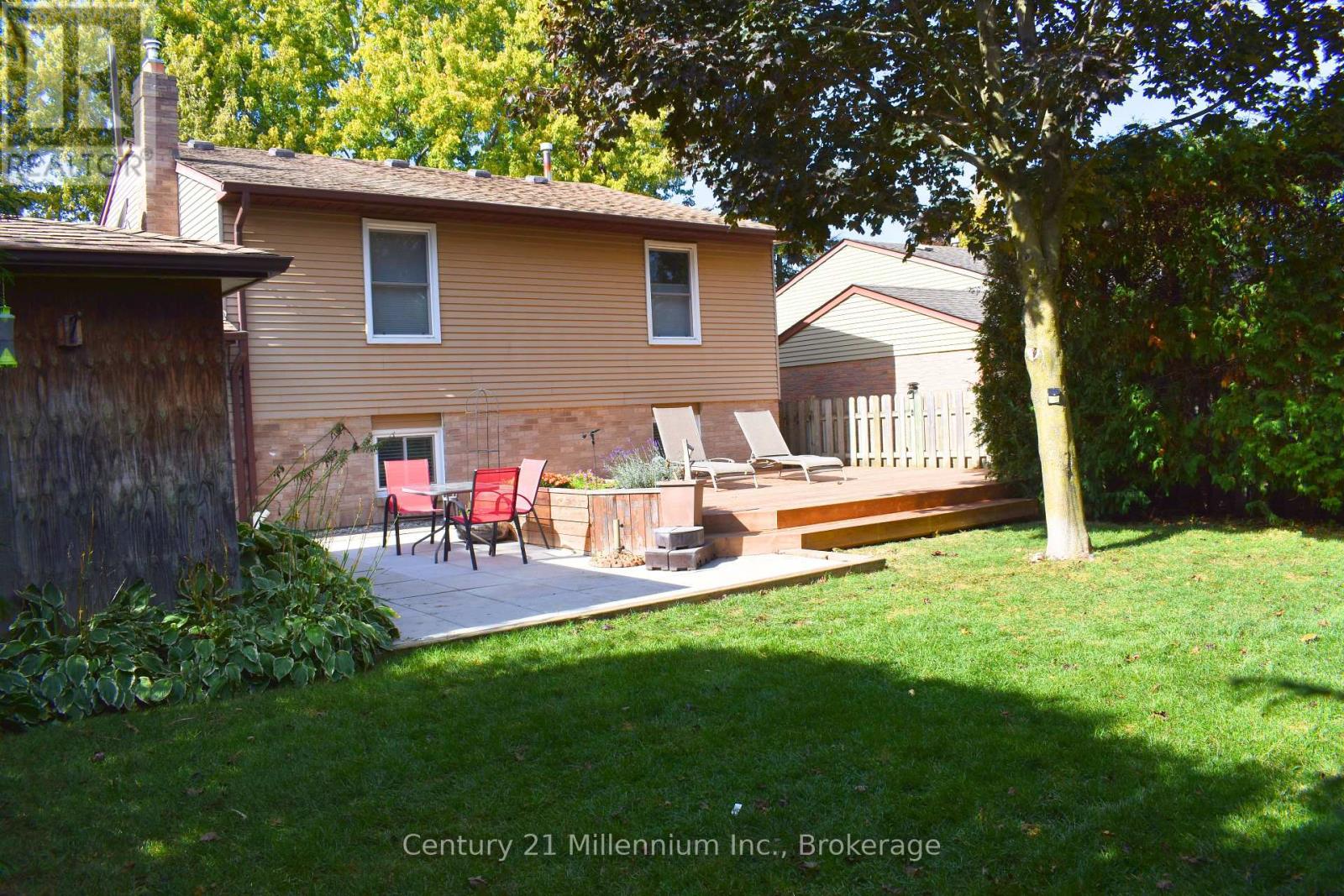 Drive - 43 Stoddart Drive, Aurora, Ontario  L4G 2G2 - Photo 35 - N13779390