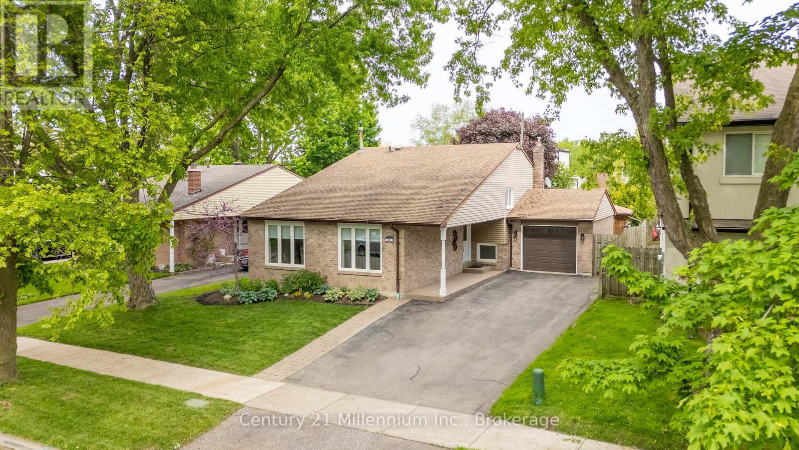 Drive - 43 Stoddart Drive, Aurora, Ontario  L4G 2G2 - Photo 41 - N13779390