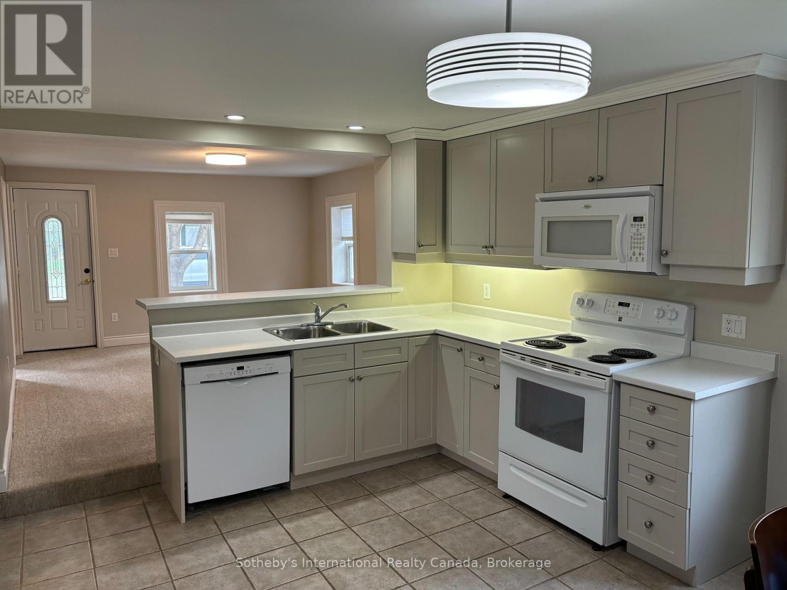 303 Oak Street, Collingwood, Ontario L9Y 2Y2 - Photo 7 - S13779352