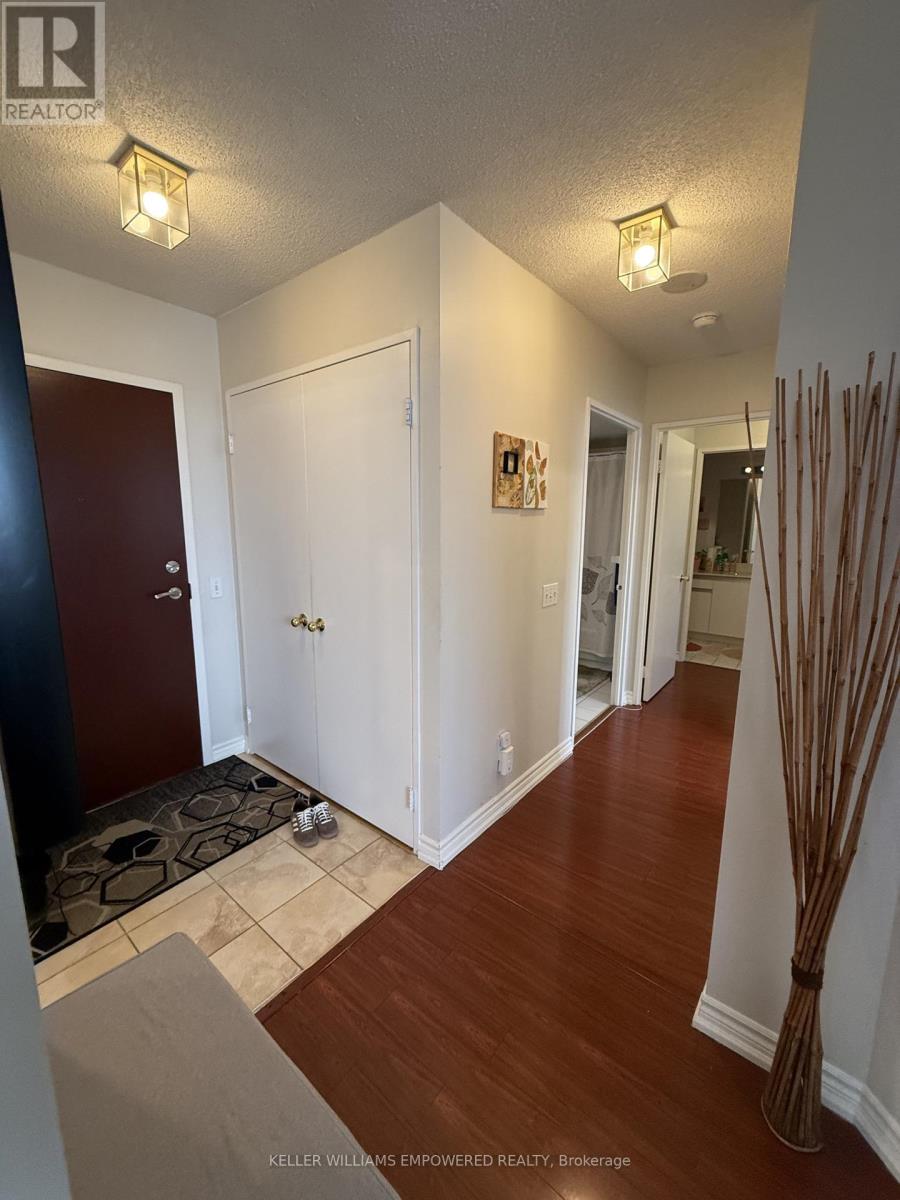 Ph106 - 81 Townsgate Drive, Vaughan (Crestwood-Springfarm-Yorkhill), Ontario  L4J 8E6 - Photo 10 - N13779440