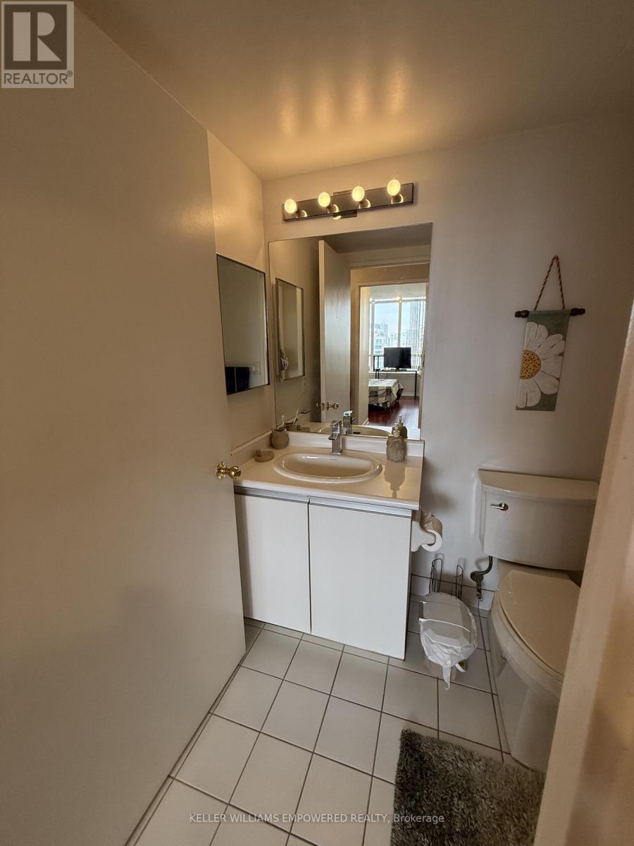 Ph106 - 81 Townsgate Drive, Vaughan (Crestwood-Springfarm-Yorkhill), Ontario  L4J 8E6 - Photo 14 - N13779440