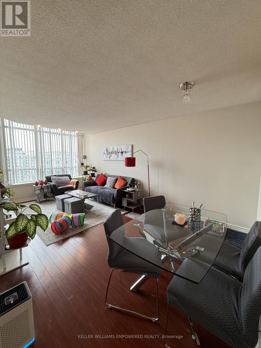 Ph106 - 81 Townsgate Drive, Vaughan (Crestwood-Springfarm-Yorkhill), Ontario  L4J 8E6 - Photo 3 - N13779440