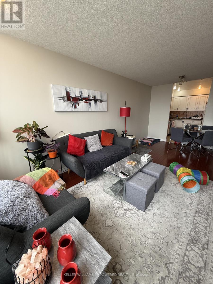 Ph106 - 81 Townsgate Drive, Vaughan (Crestwood-Springfarm-Yorkhill), Ontario  L4J 8E6 - Photo 6 - N13779440