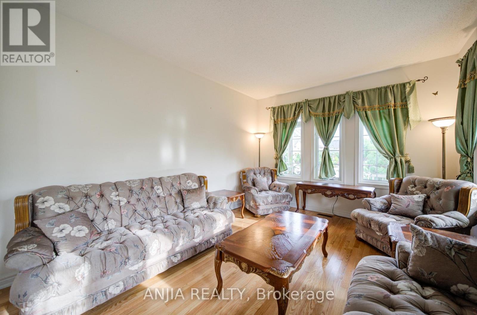 65 Staynor Crescent, Markham (Wismer), Ontario  L6E 1M8 - Photo 5 - N13779446