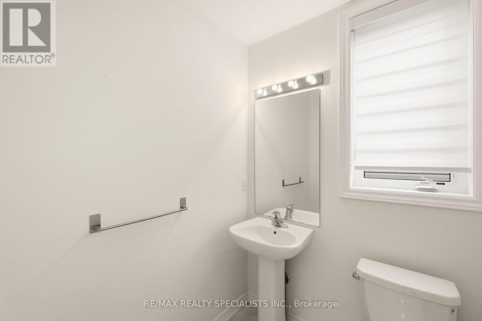 147 Rosanne Circle, Wasaga Beach, Ontario  L9Z 0N1 - Photo 5 - S13779490